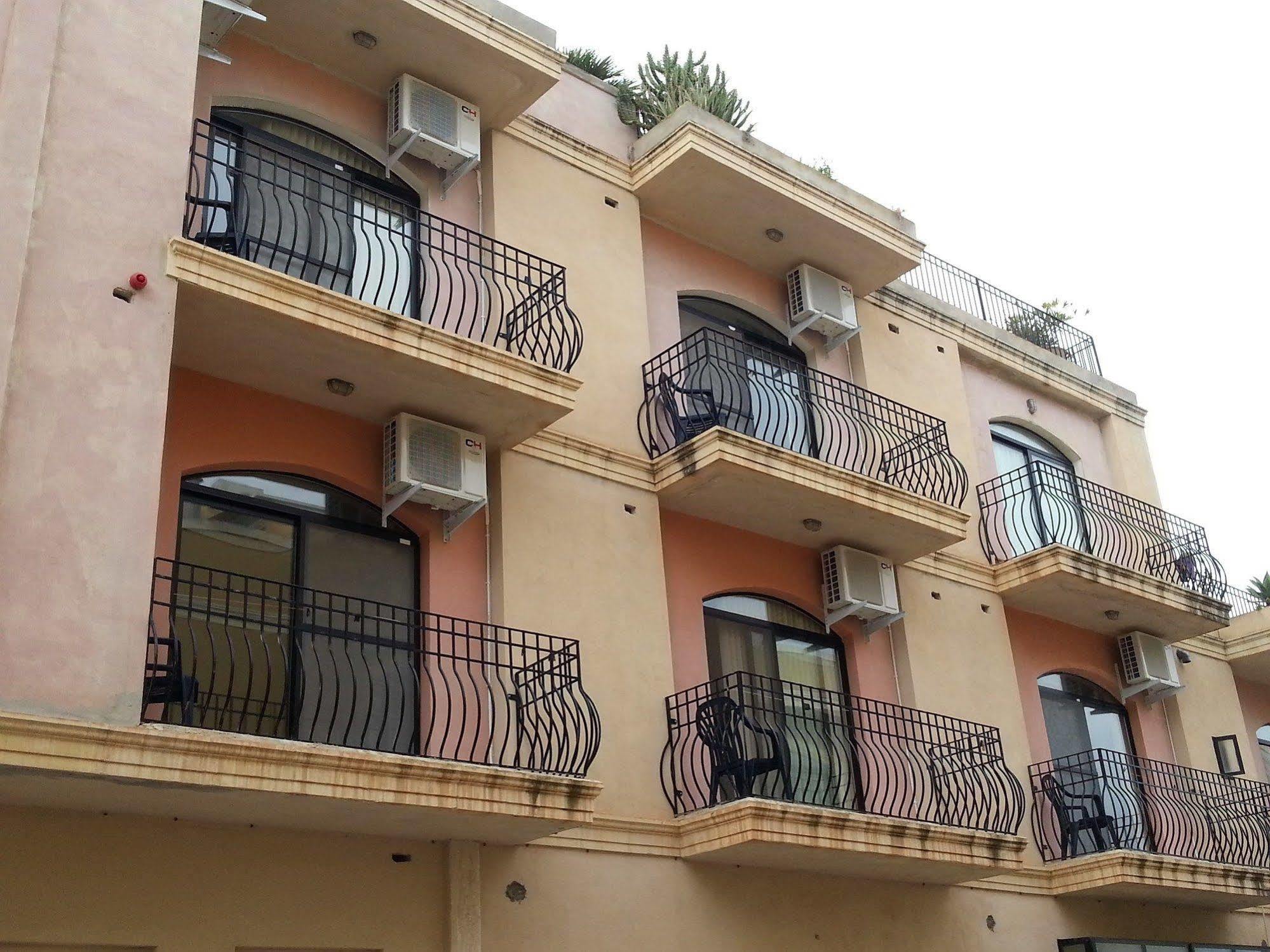 Akwador Guest House Marsaskala Eksteriør billede