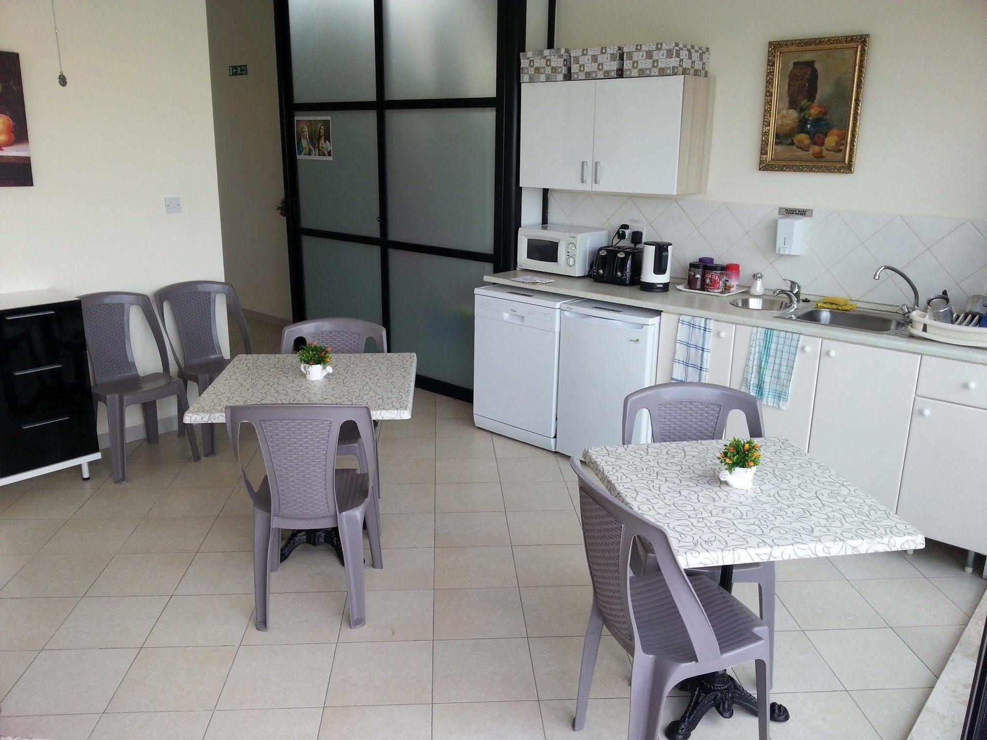 Akwador Guest House Marsaskala Eksteriør billede